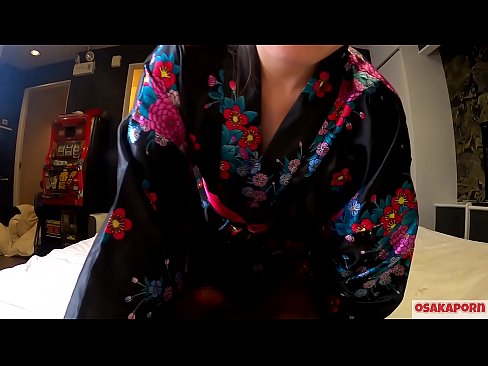 ❤️ ځوان cosplay نجلۍ په یوه آس او په یوه blowjob کې د squirt سره orgasm ته جنس خوښوي. اسيايي نجلۍ چې ويښتان لرونکې بلۍ او ښکلې سينه يې په دوديز جاپاني لباس کې په شوقيه ويډيو کې د مشت زنی ښکارندویي کوي. ساکورا 3 اوساکاپورن. ☑